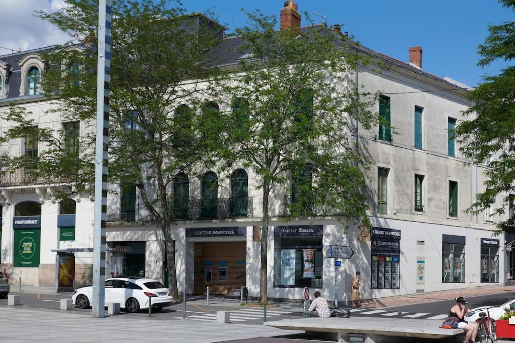 L'Eclat Travot Central Lumineux Vue Sublime Cholet Exterior photo